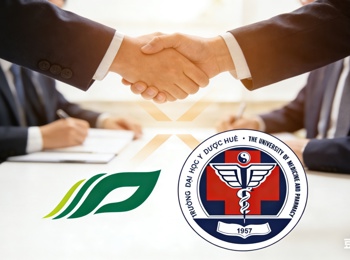 鸭脖与越南顺化医药大学举行线上合作交流会议