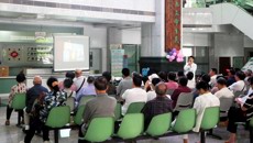 呵护骨骼 预防疏松——鸭脖第一附属医院“世界骨质疏松日”活动纪实