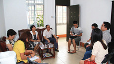 高职院领导班子到企业进行党的群众路线教育实践活动意见征求工作