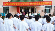 一附院领导到隆安县都结乡看望驻村“第一书记”并开展调研帮扶工作