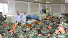 一附院为参加国际救灾合作演练的消防战士做急救技能培训