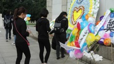 护理学院2015年清明节扫墓活动顺利举行