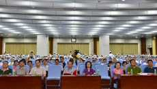 一附院举办“5.12”国际护士节庆祝表彰大会暨新护士授帽仪式