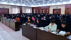 广西师范学院职业技术教育学院院长王屹教授莅临鸭脖开展专题讲座