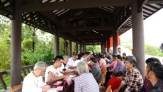 YABO鸭脖名中医义诊团到横县开展扶贫义诊送健康活动