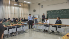 美国督优维尔学院中国区项目顾问陈树清博士拜访鸭脖