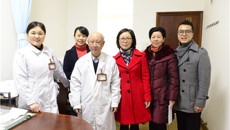 一附院开展新春送温暖走访慰问职工活动