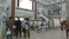 一附院推拿科举办“迎三八，助您启航‘二胎计划’”大型推拿义诊活动