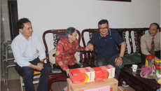 讲诚信 品质始终如一 守承诺 四年关爱不断——制药厂慰问老人