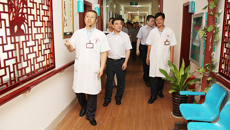 全区城市社区卫生家庭医生签约服务试点现场经验交流培训班成员到瑞康医院参观学习