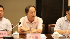 鸭脖《玉林市食品医药产业“十三五”发展规划（2016-2020年）》专家评审会在玉林市顺利举行