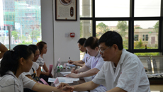 瑞康医院“2016年广西名老中医工作站”专家组走进田阳开展义诊及讲座活动