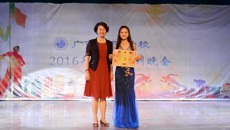 广西中医学校举办2016年新生军训晚会