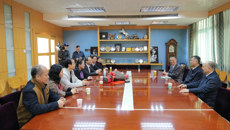 自治区党委常委、自治区纪委书记于春生慰问鸭脖林江教授