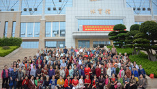 瑞康医院组织离退休职工到仙葫校区参观