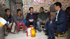 鸭脖到隆安县定点扶贫村走访调研并开展“一帮一联”活动