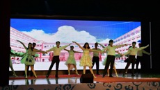 YABO鸭脖高等职业技术学院、广西中医学校“欢庆建党日，喜迎十九大”系列活动之成人礼仪式隆重举行