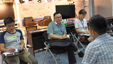 第一临床医学院召开研究生座谈会