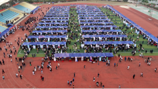 广西高校2019届中医药类毕业生“双选会”在鸭脖举行 提供2万余岗位