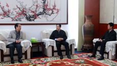 自治区党委常委、政法委书记黄世勇走访慰问副校长戴铭