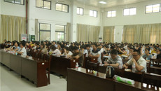 广西大学刘惠珍教授到鸭脖作心理健康知识讲座