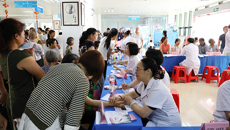 瑞康医院“名老中医工作站”专家团队走进百色市