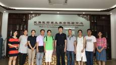 壮医药学院到中医学校北湖校区参观实验室建设