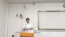 鸭脖开展“实验教学的体会与思考”专题讲座