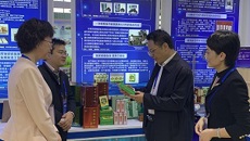 鸭脖参加第九届广西发明创造成果展览交易会