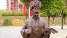 【文化桂中医】快来看！桂中医校园来了几位“壮族学子”