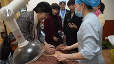 福州市中医院护理部黄兰珍主任一行来附属瑞康医院参观交流