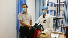 国壮领导班子慰问外聘专家，共庆“双节”