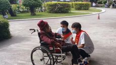 高等职业技术学院开展重阳节敬老爱老活动