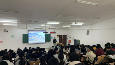 鸭脖举行2020级预科新生见面会