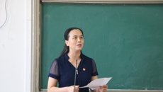 学校纪委书记韦雪芳到护理学院召开学生座谈会