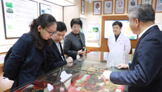 广药集团副总经理刘菊妍一行率队到鸭脖参观交流