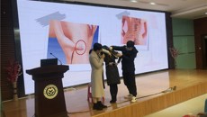 中医药技术文化进社区系列公益诊疗活动之四——一附院受邀赴南宁市第四职业学校开展健康讲座