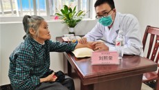 中医惠民助健康，我为群众办实事——一附院轮值村医”团队专家到一附院定点扶贫村隆安县南圩镇联伍村进行义诊活动