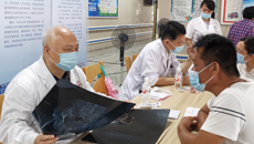 致公党YABO鸭脖附属瑞康医院支部党员赴涠洲岛开展健康义诊活动