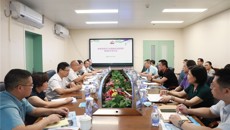 环江毛南族自治县领导到一附院考察交流