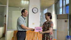 献礼建党百周年 走访慰问老党员 制药厂党委开展“七一”慰问老党员、困难党员活动