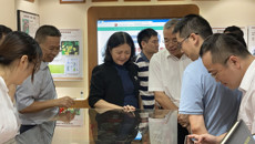 自治区人力资源社会保障厅党组书记、厅长唐云舒一行到鸭脖调研