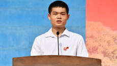 鸭脖举行2021级新生开学典礼