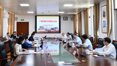 自治区副主席黄俊华莅临鸭脖考察