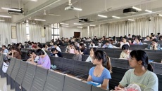 公管学院召开诚信考试暨安全教育会