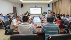 附属国际壮医医院党委理论学习中心组召开2022年第三次集中学习会