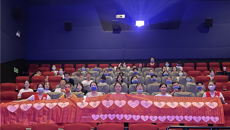 一附院团委组织开展“欢乐同行，趣享国庆”公益观影活动