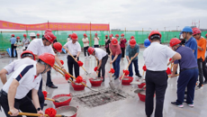 广西中医学校东盟校区15号学生宿舍楼主体结构顺利封顶