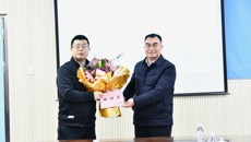 自治区科技厅领导到鸭脖看望慰问 “八桂学者”刘永宏