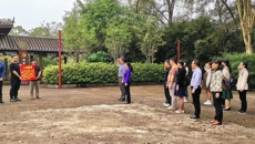 纪监审党支部与基建资产经营党支部联合开展“瞻仰红色历史、缅怀革命先烈”主题党日活动